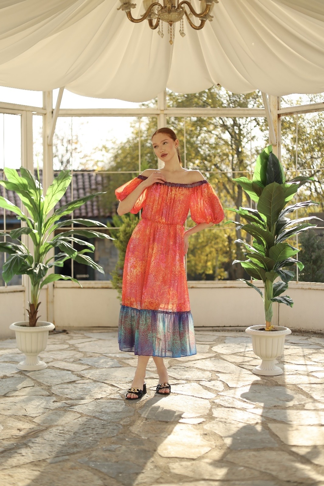 001- Kadın Desenli Uzun Elbise 