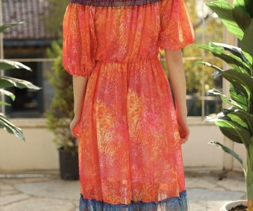 001- Kadın Desenli Uzun Elbise 